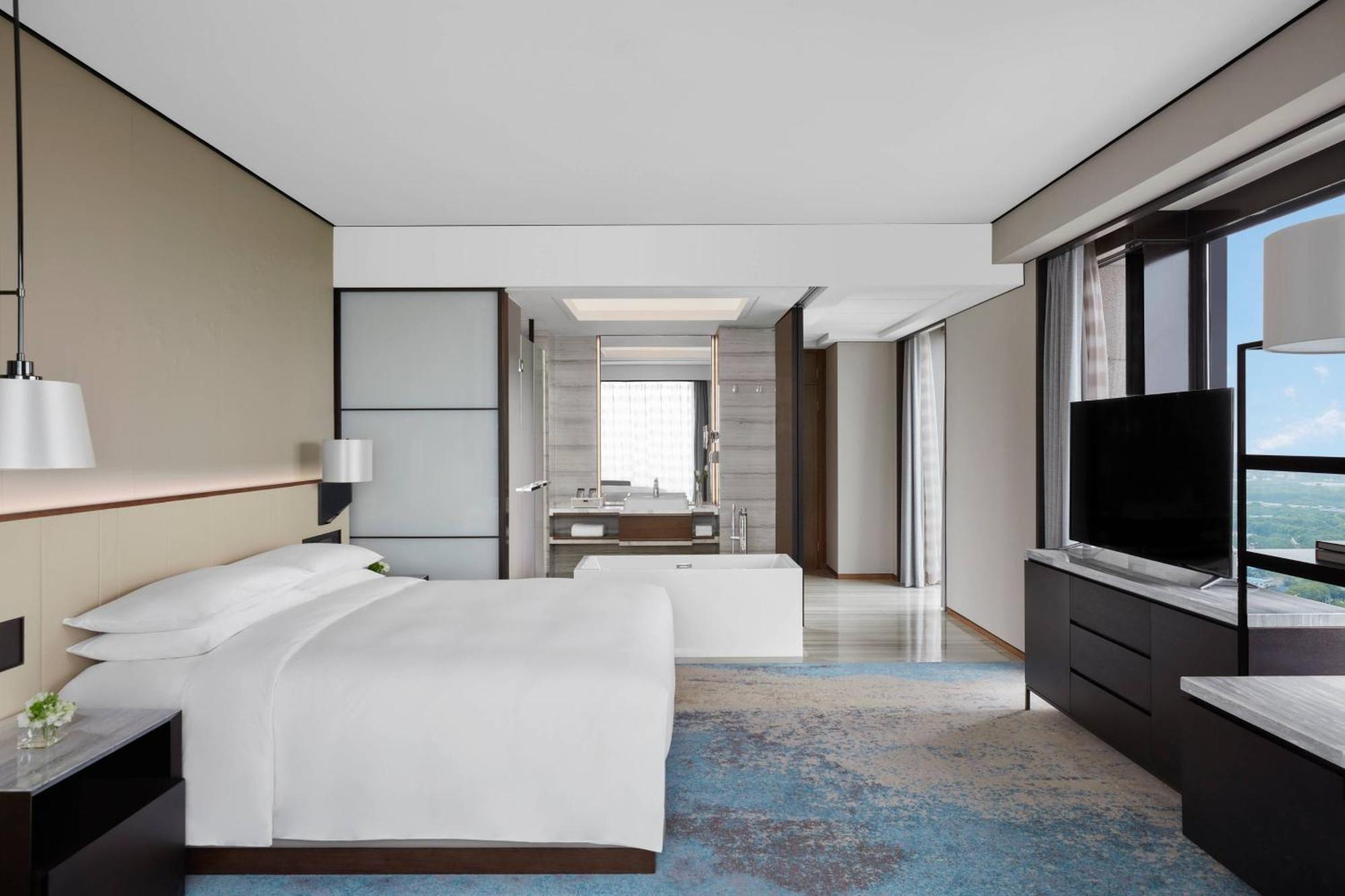 Shanghai Marriott Hotel Pudong South Nanhui Bagian luar foto