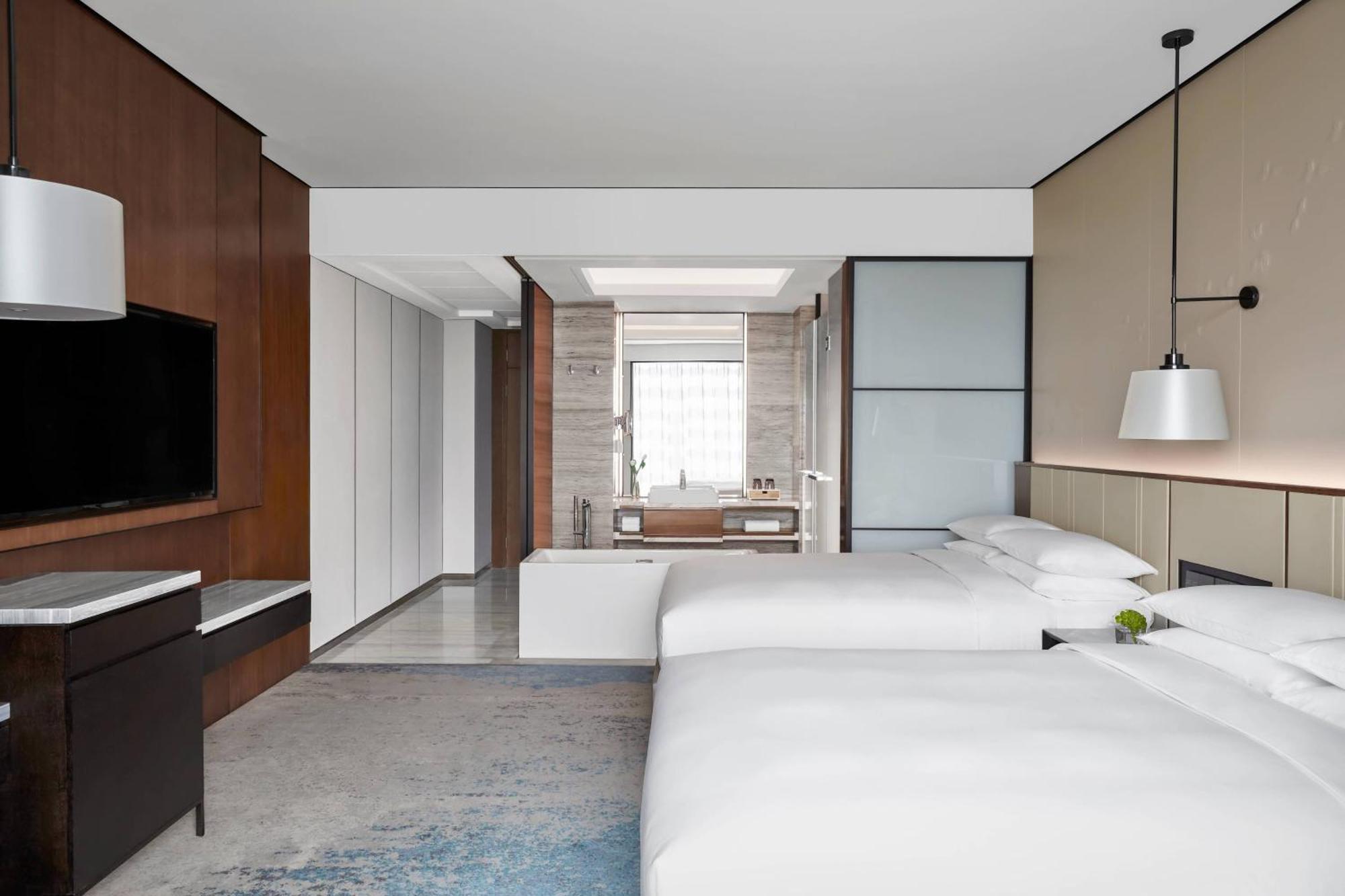 Shanghai Marriott Hotel Pudong South Nanhui Bagian luar foto