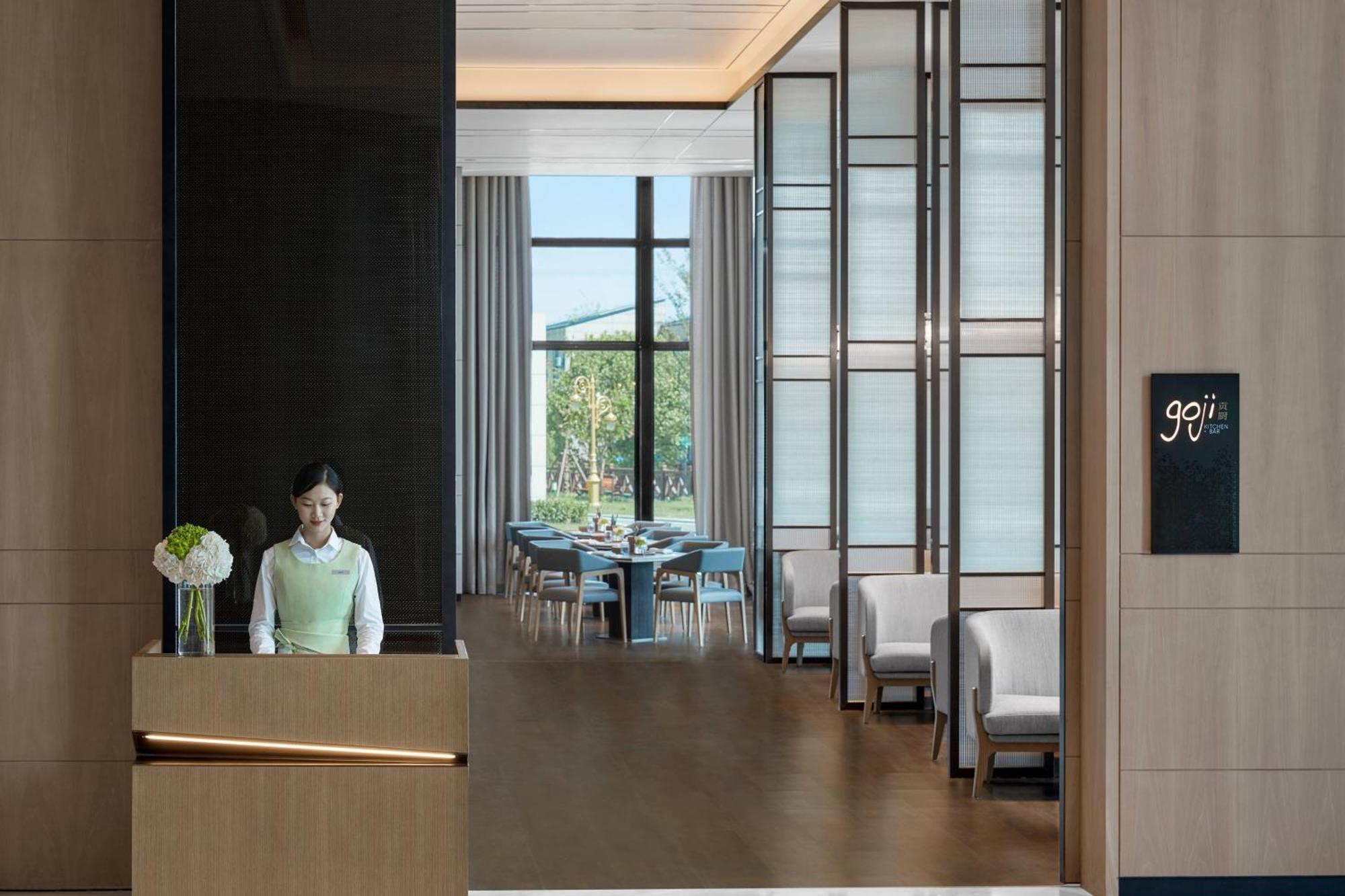 Shanghai Marriott Hotel Pudong South Nanhui Bagian luar foto